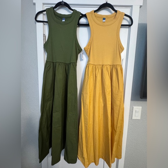 Old Navy Dresses & Skirts - (2) Old Navy Women's Dresses